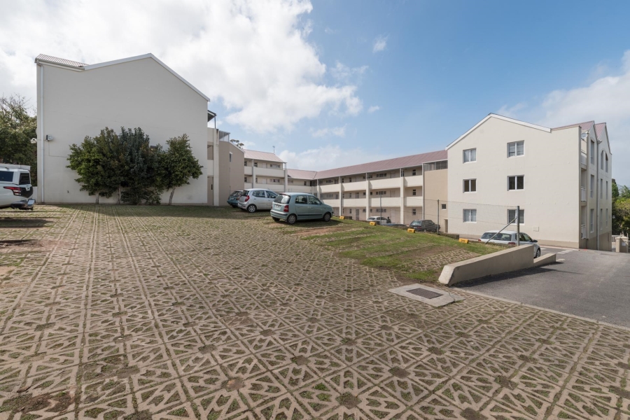 To Let 2 Bedroom Property for Rent in La Colline Western Cape